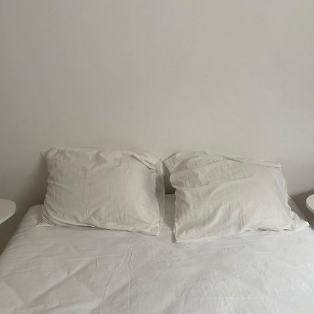 Le Wolf - 1 Chambre Dans Un T3 - 5Mn Tram Du Centre Ville - 15Mn Tram Gare Tgv Mulhouse - Wifi - Parking Exterior foto